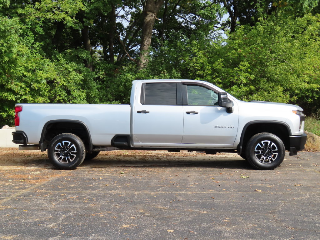Used 2023 Chevrolet Silverado 2500 W/T AWD/4WD image 2