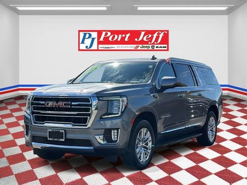 Used 2021 GMC Yukon XL SLT w/ SLT Premium Package image 1