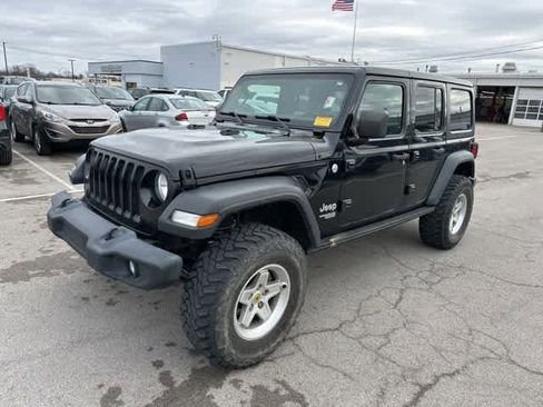 Used 2020 Jeep Wrangler Unlimited Sport S image 2