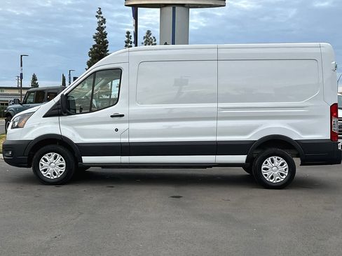 New 2023 Ford E-Transit Medium Roof w/ Load Area Protection Package image 5