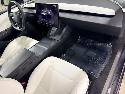 Used 2025 Tesla Model 3 RWD image 15
