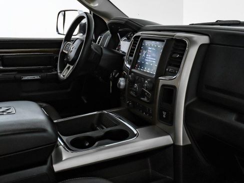 Used 2018 RAM 1500 Laramie image 21