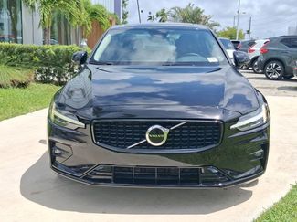 Used 2025 Volvo S60 B5 Core FWD video 2