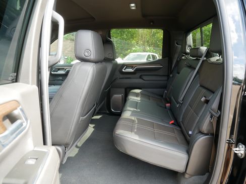 Used 2024 Chevrolet Silverado 1500 High Country w/ Midnight Edition AWD/4WD image 37