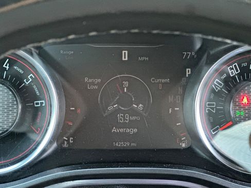 Used 2018 Dodge Challenger SXT RWD image 26