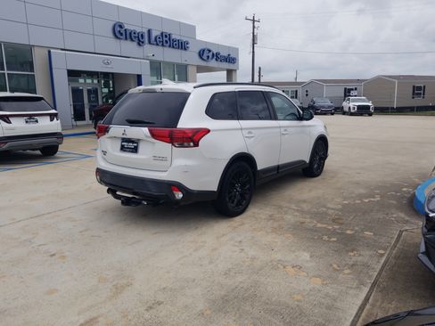 Used 2018 Mitsubishi Outlander LE FWD image 7