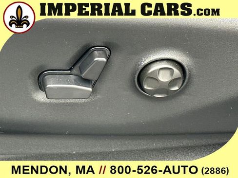 New 2026 Chrysler Pacifica Select FWD image 34