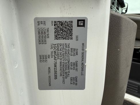 Used 2021 Chevrolet Express 2500 w/ Driver Convenience Package image 44