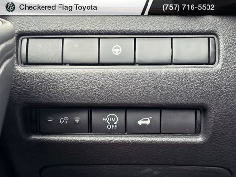 Used 2026 Nissan Rogue SV AWD/4WD image 10