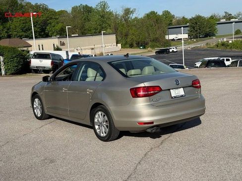 Used 2015 Volkswagen Jetta SE FWD image 3