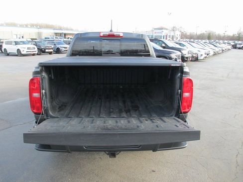 Used 2016 Chevrolet Colorado LT w/ LT Convenience Package image 7