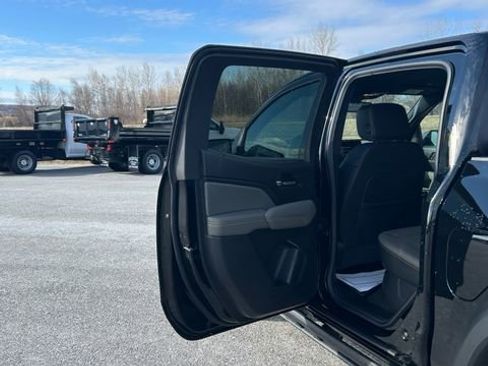 New 2026 Chevrolet Colorado ZR2 AWD/4WD image 30