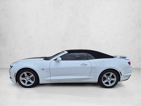 Used 2020 Chevrolet Camaro LT RWD image 8