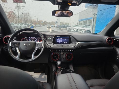 Certified 2022 Chevrolet Blazer RS w/ Enhanced Convenience Package image 3