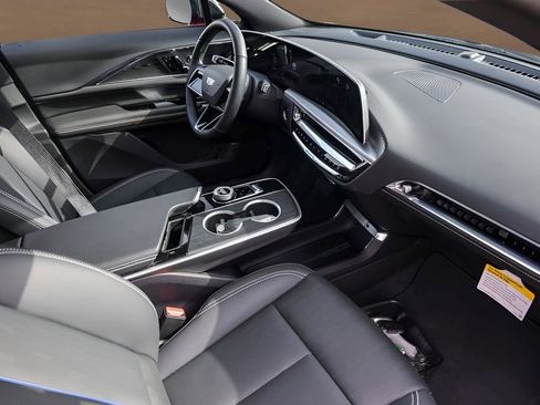 Certified 2024 Cadillac Lyriq Sport image 21