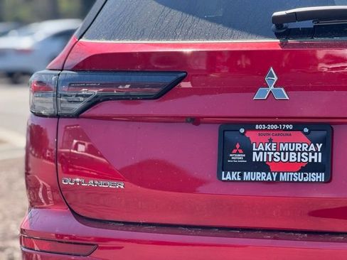 New 2026 Mitsubishi Outlander ES image 10