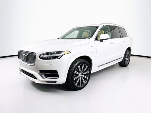 Used 2020 Volvo XC90 T8 Inscription w/ Protection Package image 3