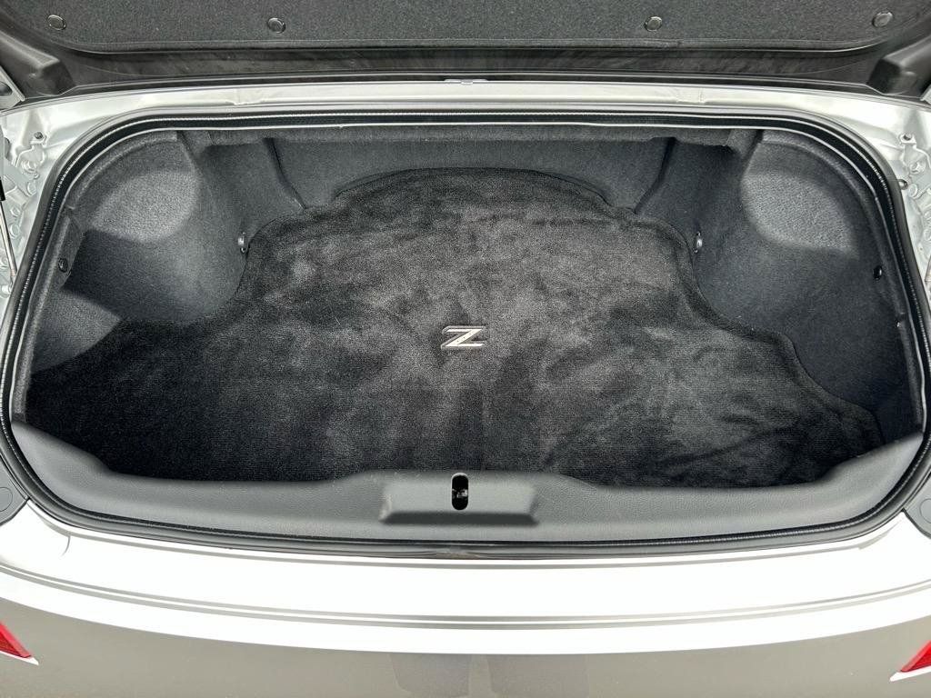 Used 2005 Nissan 350Z Touring RWD image 29