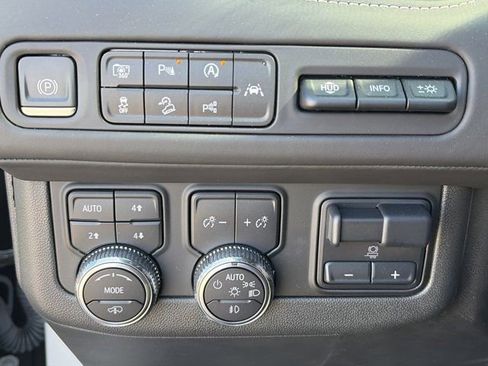 Used 2023 GMC Yukon Denali Ultimate w/ LPO, Floor Liner Package image 26