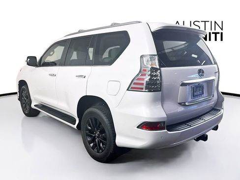 Used 2023 Lexus GX 460 Premium w/ Premium Package image 5