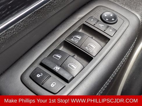 Used 2021 Jeep Grand Cherokee Summit w/ Platinum Series Group AWD/4WD image 24