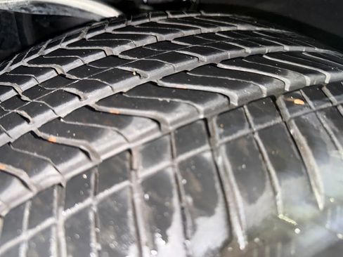 Used 2023 Chevrolet Tahoe Premier image 35