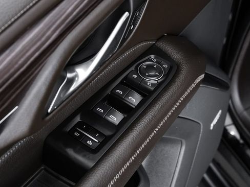 Used 2022 GMC Yukon Denali AWD/4WD image 46