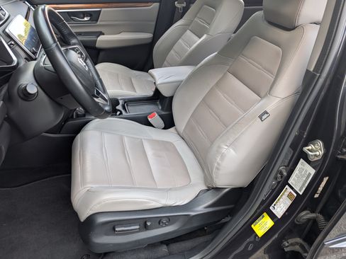 Used 2017 Honda CR-V Touring image 17