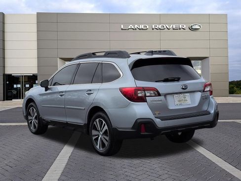 Used 2018 Subaru Outback 2.5i Limited AWD/4WD image 7