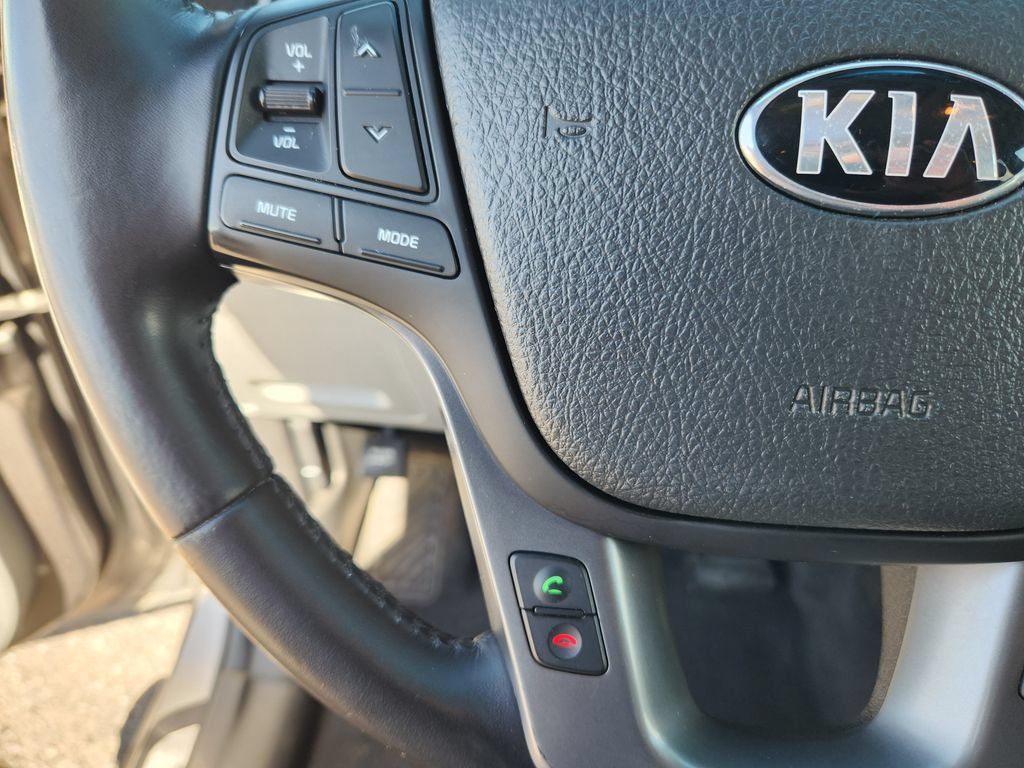 Used 2014 Kia Sorento SX w/ 3rd Row Package FWD image 21