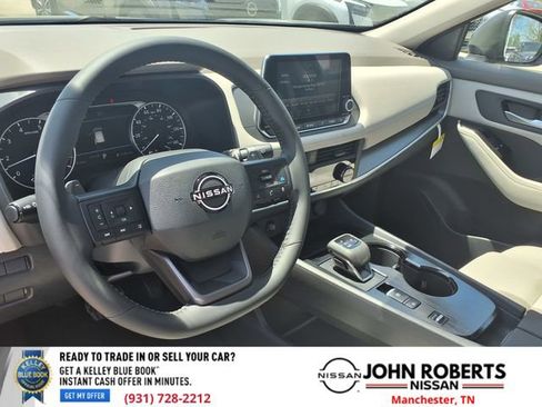 New 2026 Nissan Rogue SV FWD image 4