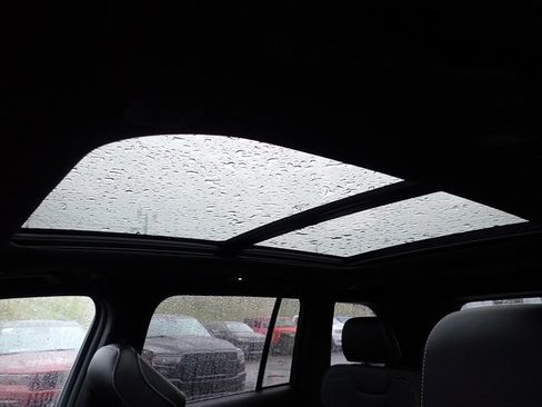 New 2025 Jeep Grand Cherokee Limited w/ MOPAR Finishing Package image 18