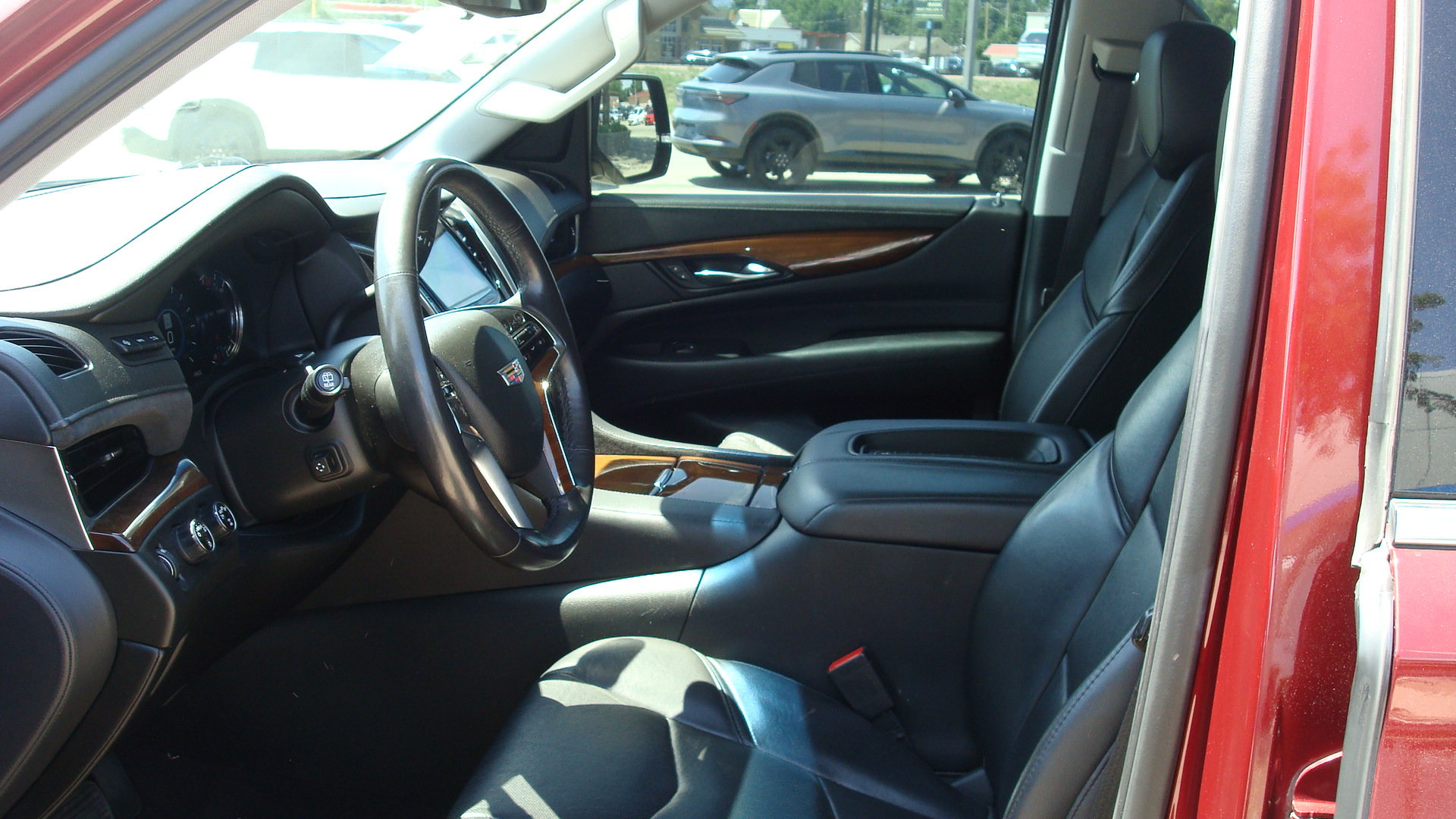 Used 2020 Cadillac Escalade ESV Premium Luxury AWD/4WD image 8