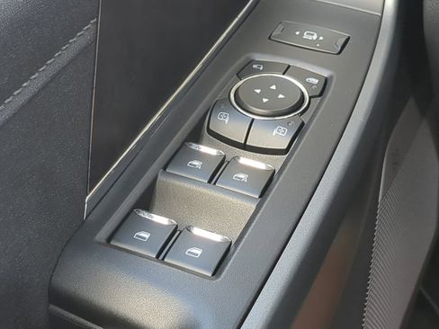 Used 2024 Ford F250 Lariat w/ Lariat Ultimate Package image 26