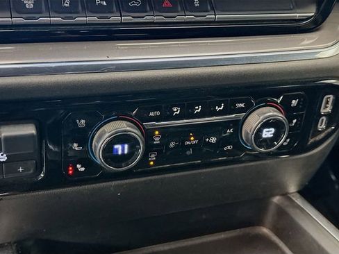 Used 2024 Chevrolet Silverado 2500 High Country image 18