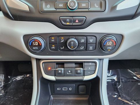 Used 2023 GMC Terrain SLE w/ Driver Convenience Package AWD/4WD image 19