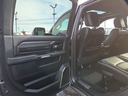 Used 2022 RAM 2500 Limited w/ Night Edition image 11
