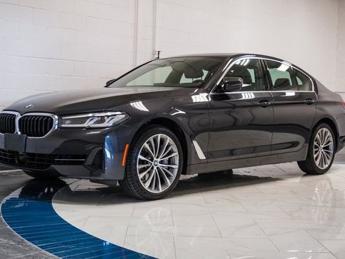Used 2023 BMW 540i xDrive w/ Premium Package AWD/4WD image 4
