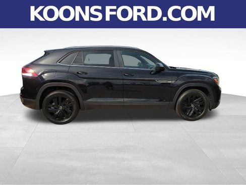 Used 2022 Volkswagen Atlas Cross Sport SE w/ Black Wheel Package AWD/4WD image 5