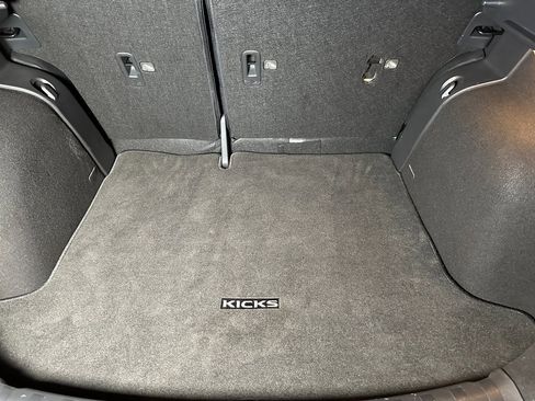 Used 2023 Nissan Kicks SV image 21