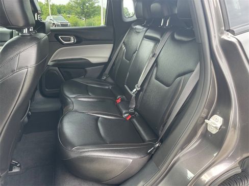 Used 2024 Jeep Compass Limited image 28