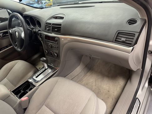 Used 2007 Saturn Aura XE image 10