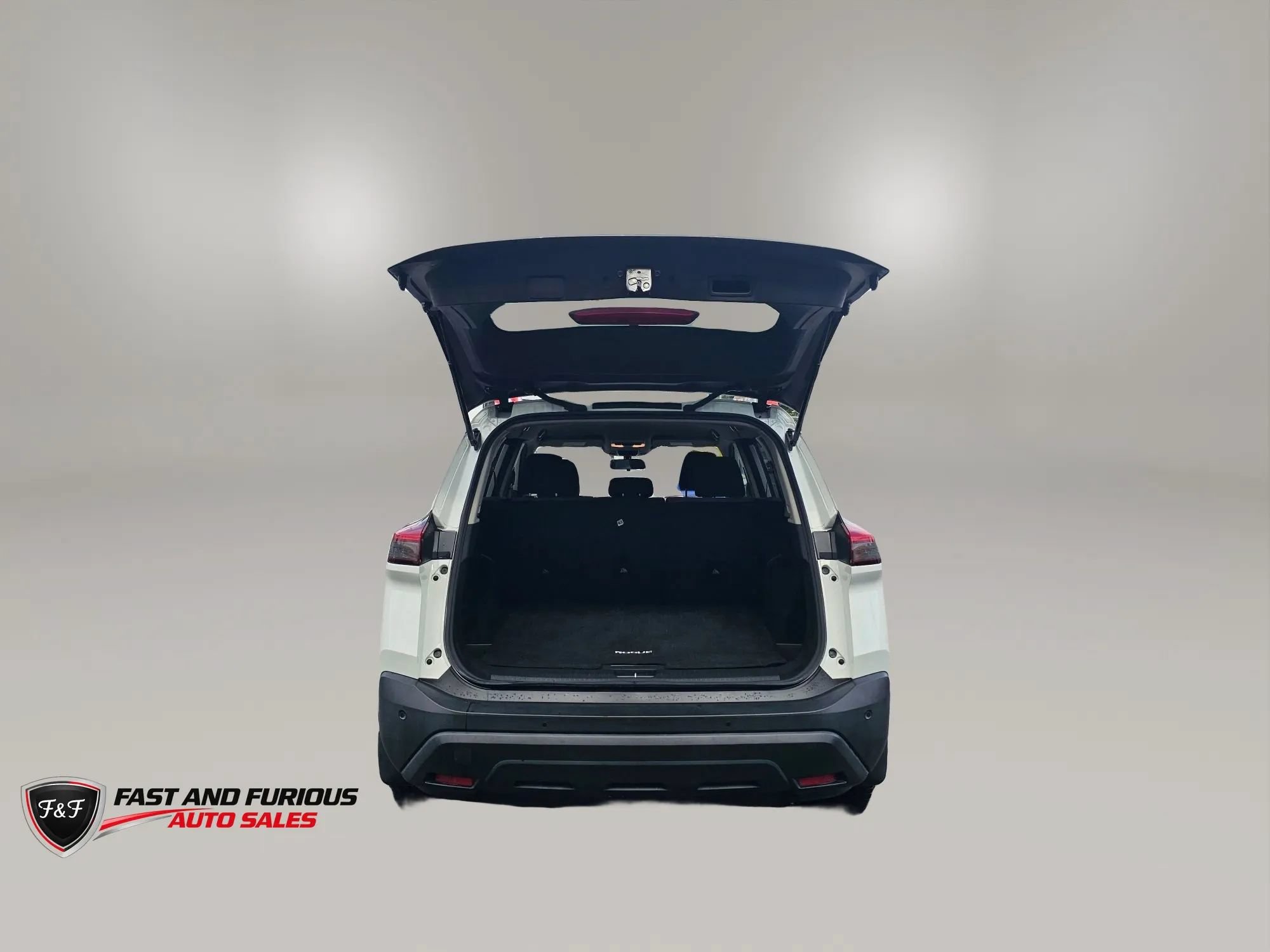 Used 2021 Nissan Rogue S AWD/4WD image 8