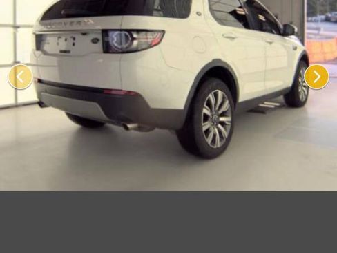 Used 2017 Land Rover Discovery Sport HSE Luxury AWD/4WD image 4
