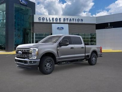 New 2025 Ford F250 XLT w/ FX4 Off-Road Package