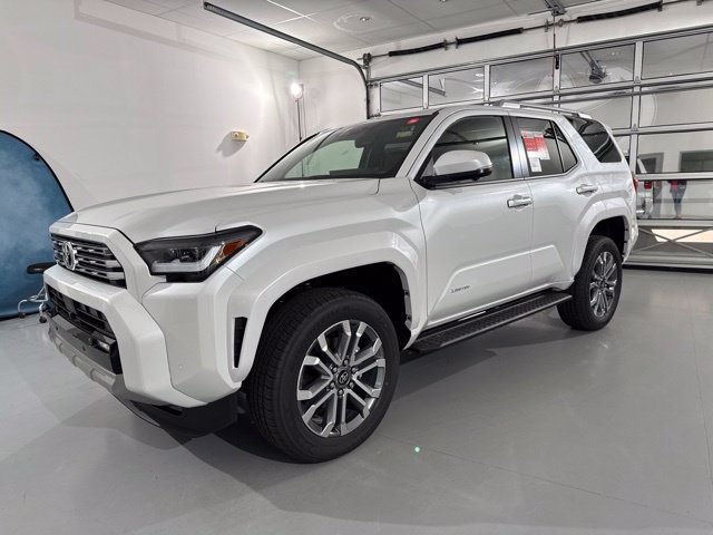 New 2026 Toyota 4Runner Limited w/ Tow Technology Package AWD/4WD image 3