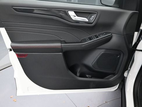 New 2026 Ford Escape ST-Line Select image 23