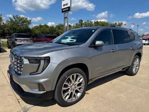 Used 2024 GMC Acadia Denali w/ Super Cruise Package FWD image 7