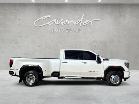 Used 2020 GMC Sierra 3500 Denali w/ Denali Ultimate Package image 16