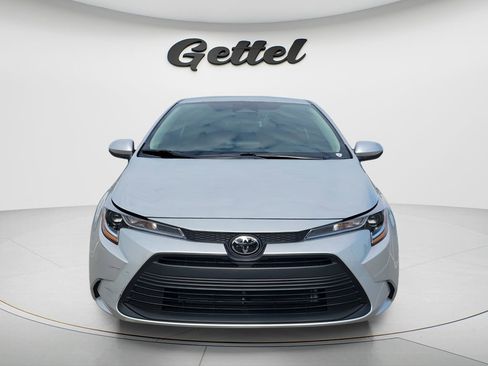 Certified 2025 Toyota Corolla LE FWD image 2